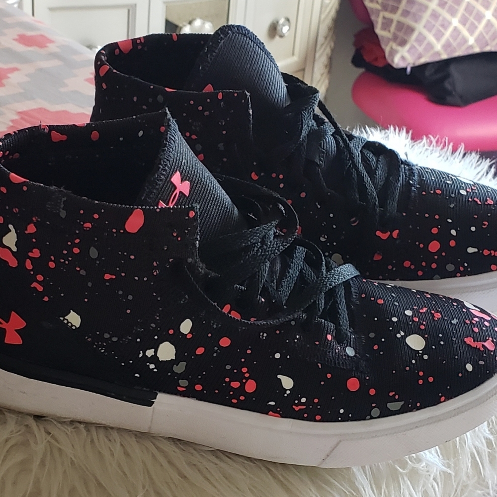 Under armour black and red sneakers